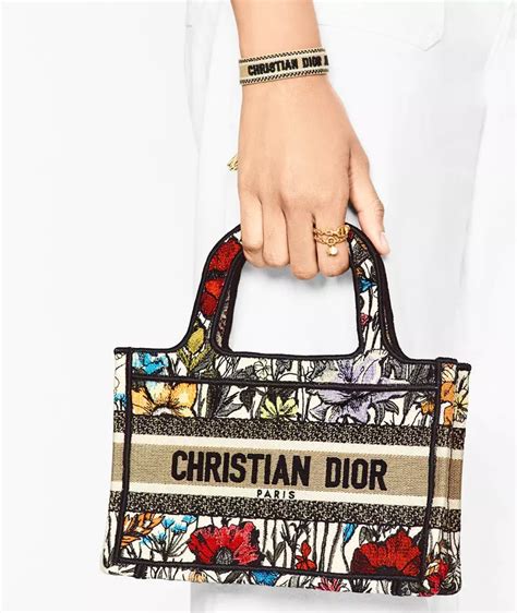 christian dior handbags 2021|christian dior handbags price.